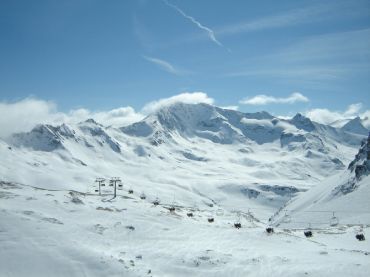 Skiing